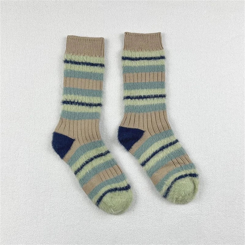 Women Winter Outdoor Plush Striped Socks