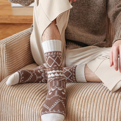 Thick, warm winter socks with an ethnic diamond print.